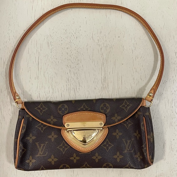 Authentic Louis Vuitton Monogram Beverly Pochette - Picture 3 of 15